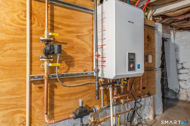 93 Sunnyside Avenue, Watertown, CT 06779