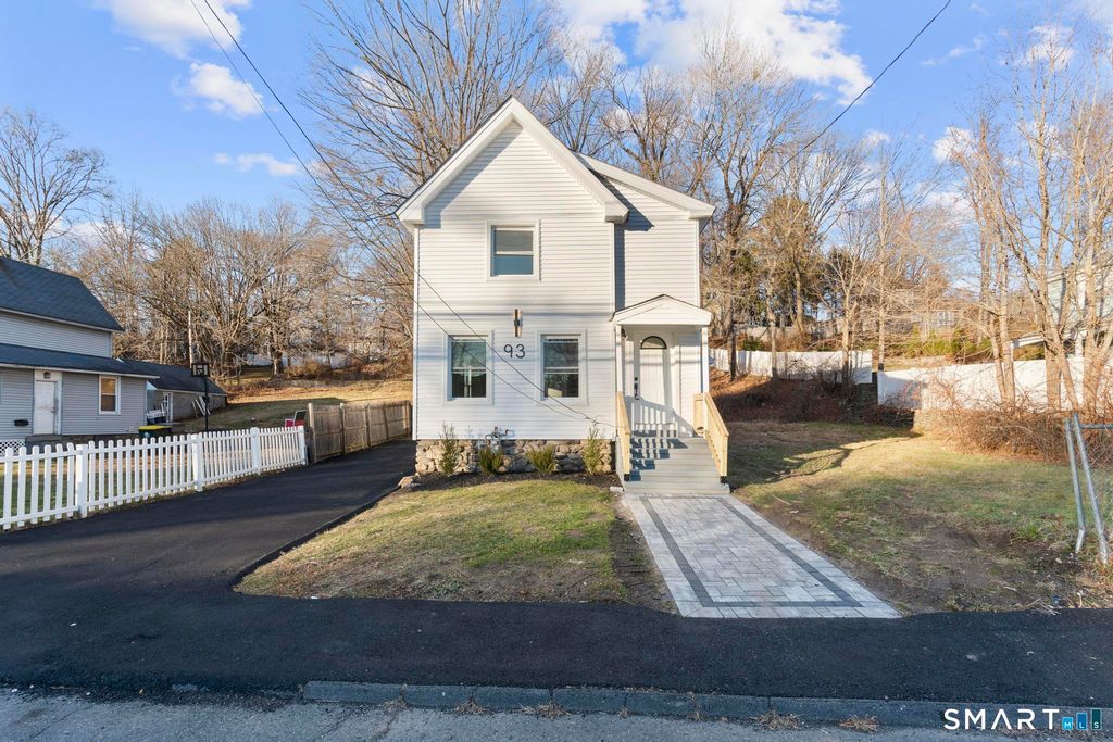 93 Sunnyside Avenue, Watertown, CT 06779