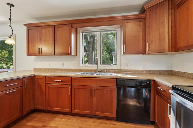 1007 Eric Lane, Waunakee, WI 53597