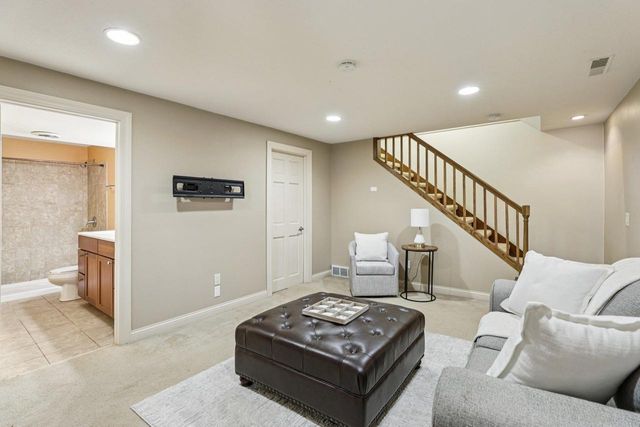 1007 Eric Lane, Waunakee, WI 53597