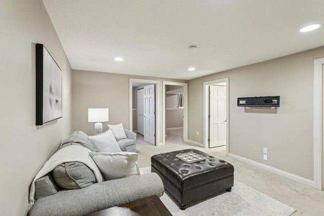 1007 Eric Lane, Waunakee, WI 53597