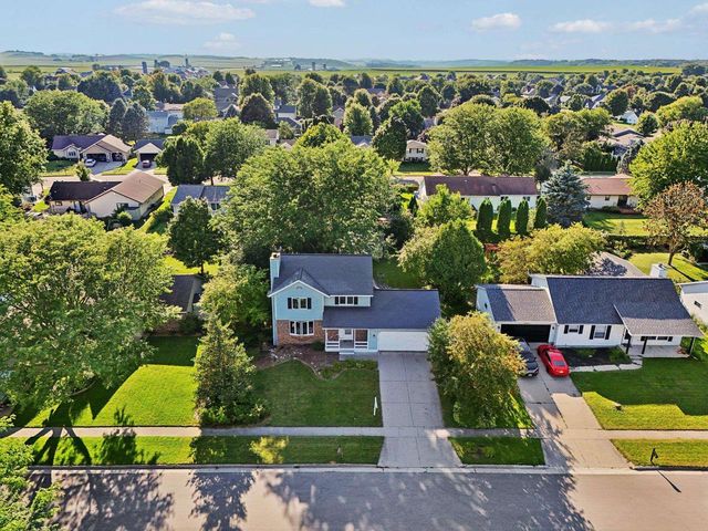 1007 Eric Lane, Waunakee, WI 53597