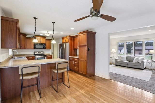 1007 Eric Lane, Waunakee, WI 53597