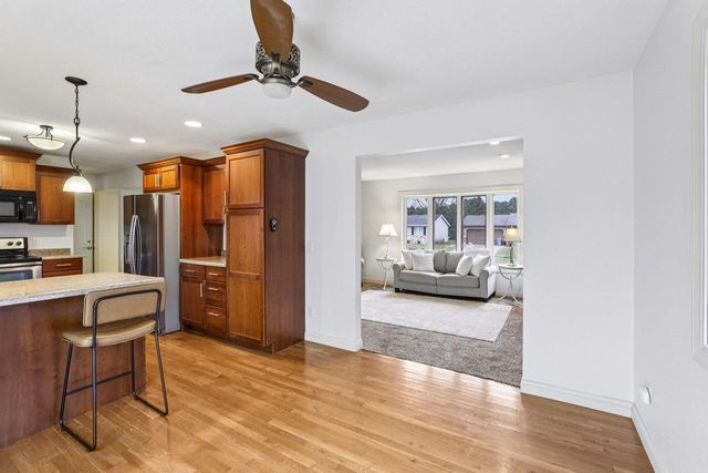 1007 Eric Lane, Waunakee, WI 53597