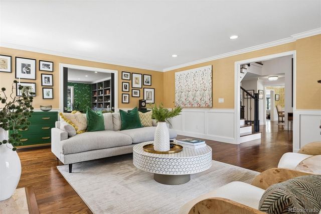 15 Mockingbird Lane, Englewood, CO 80113