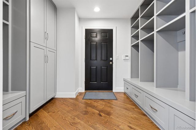 15 Mockingbird Lane, Englewood, CO 80113