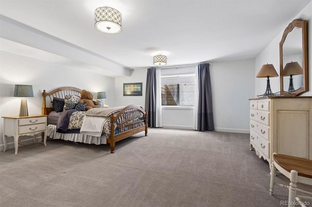 15 Mockingbird Lane, Englewood, CO 80113