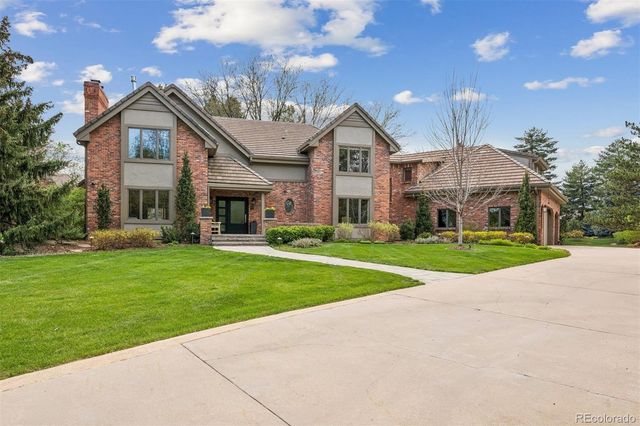 15 Mockingbird Lane, Englewood, CO 80113