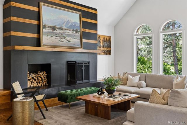 15 Mockingbird Lane, Englewood, CO 80113