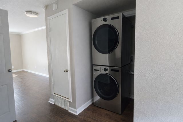 4335 Cedar Springs Road 204, Dallas, TX 75219