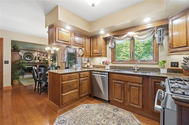 7735 N Winding Way, Tipp City, OH 45371
