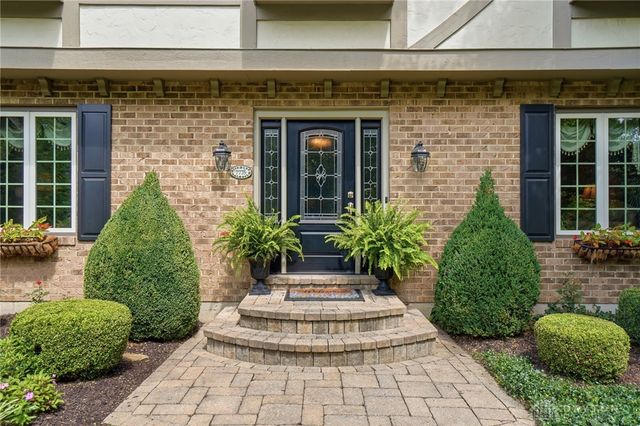 7735 N Winding Way, Tipp City, OH 45371