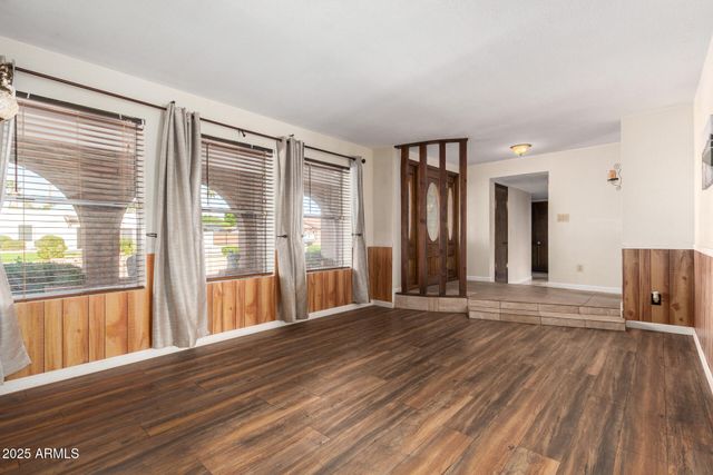 7645 W BLUEFIELD Avenue, Glendale, AZ 85308