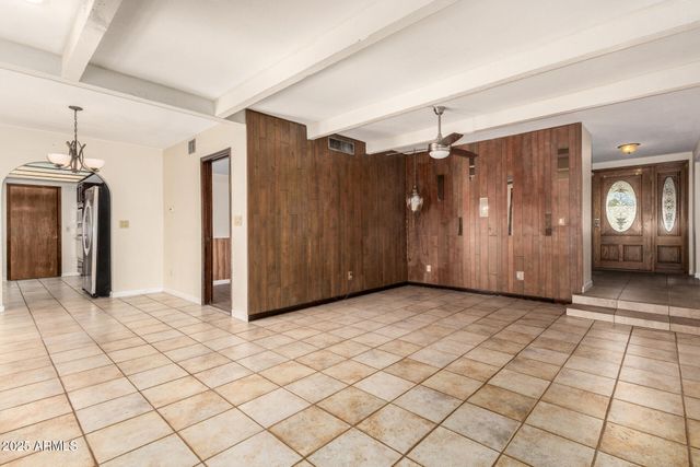 7645 W BLUEFIELD Avenue, Glendale, AZ 85308