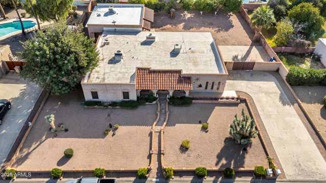 7645 W BLUEFIELD Avenue, Glendale, AZ 85308