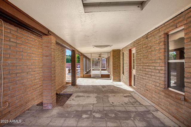 7645 W BLUEFIELD Avenue, Glendale, AZ 85308