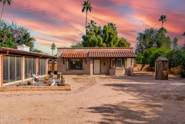 7645 W BLUEFIELD Avenue, Glendale, AZ 85308