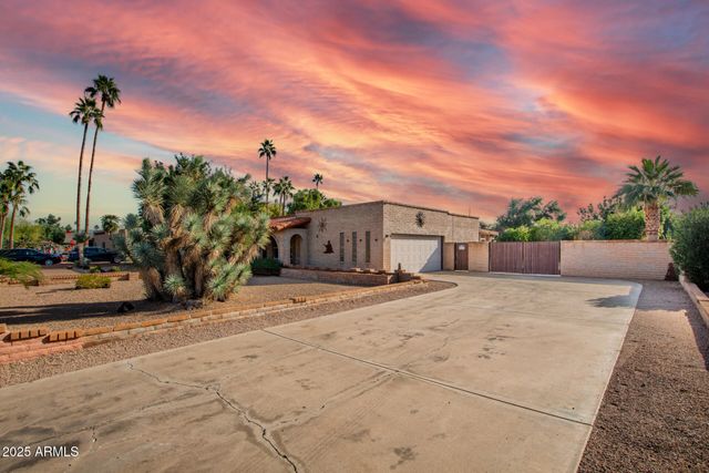 7645 W BLUEFIELD Avenue, Glendale, AZ 85308