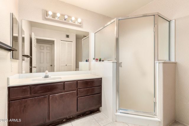 7645 W BLUEFIELD Avenue, Glendale, AZ 85308