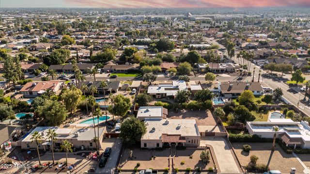 7645 W BLUEFIELD Avenue, Glendale, AZ 85308