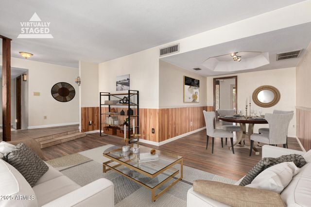 7645 W BLUEFIELD Avenue, Glendale, AZ 85308