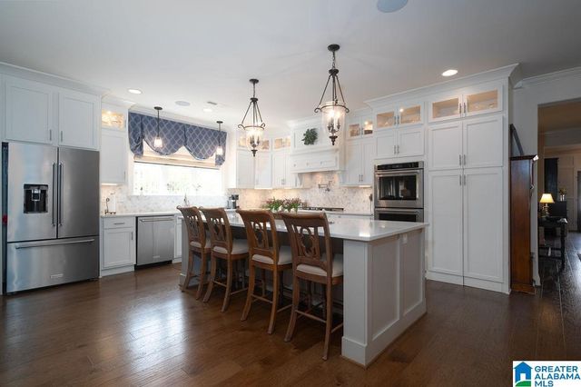 212 BIRKDALE CIRCLE, Pelham, AL 35124