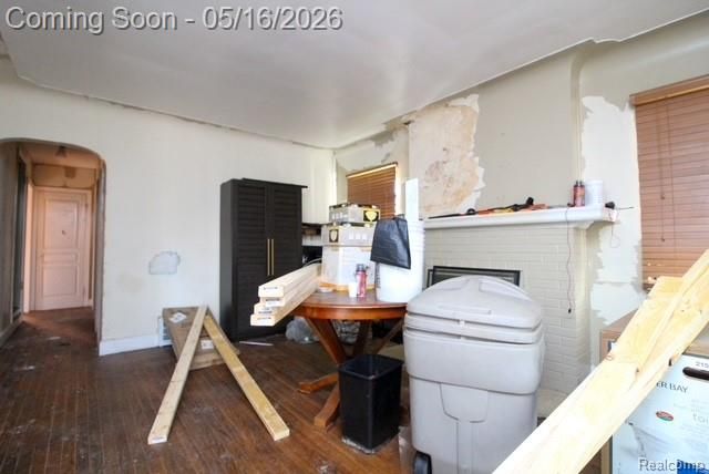 9737 E Lakepointe St. Street, Detroit, MI 48224