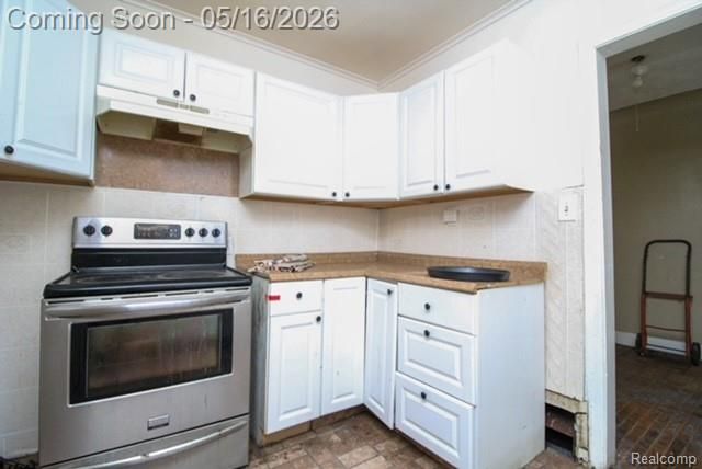 9737 E Lakepointe St. Street, Detroit, MI 48224