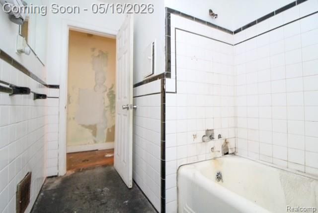 9737 E Lakepointe St. Street, Detroit, MI 48224