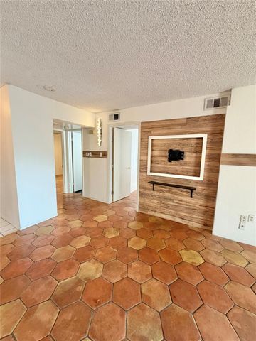 8281 Kingsbrook Road 256, Houston, TX 77024