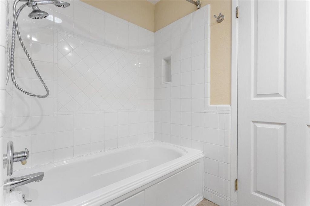 Image 29 of property listing at 441 SYCAMORE HILL DR, Danville, CA 94526