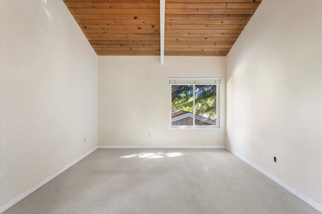 Image 31 of property listing at 441 SYCAMORE HILL DR, Danville, CA 94526