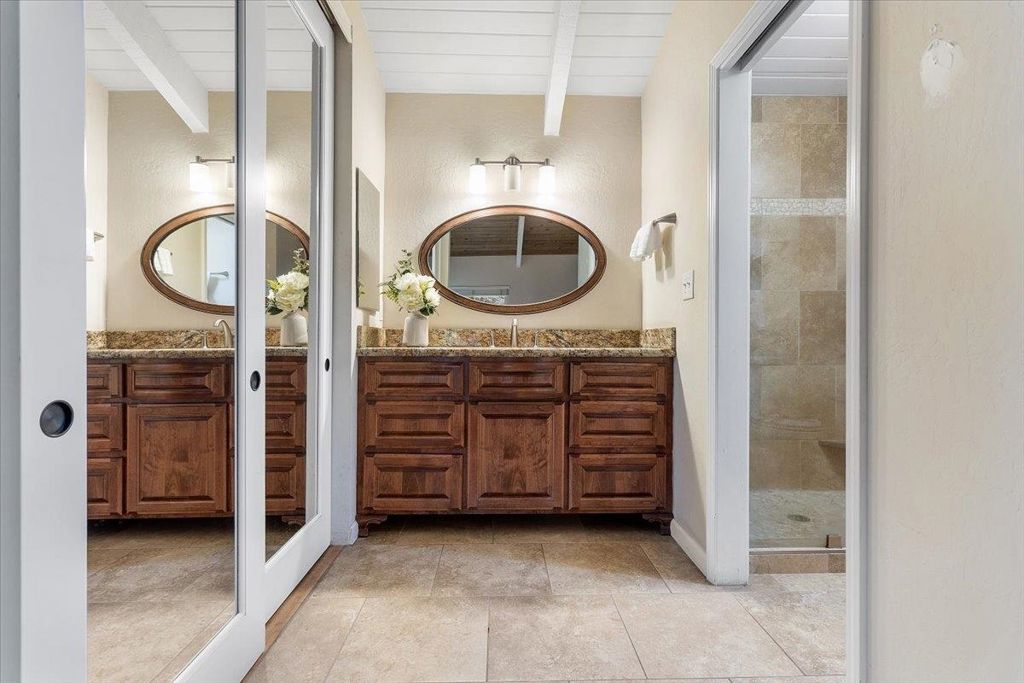 Image 33 of property listing at 441 SYCAMORE HILL DR, Danville, CA 94526