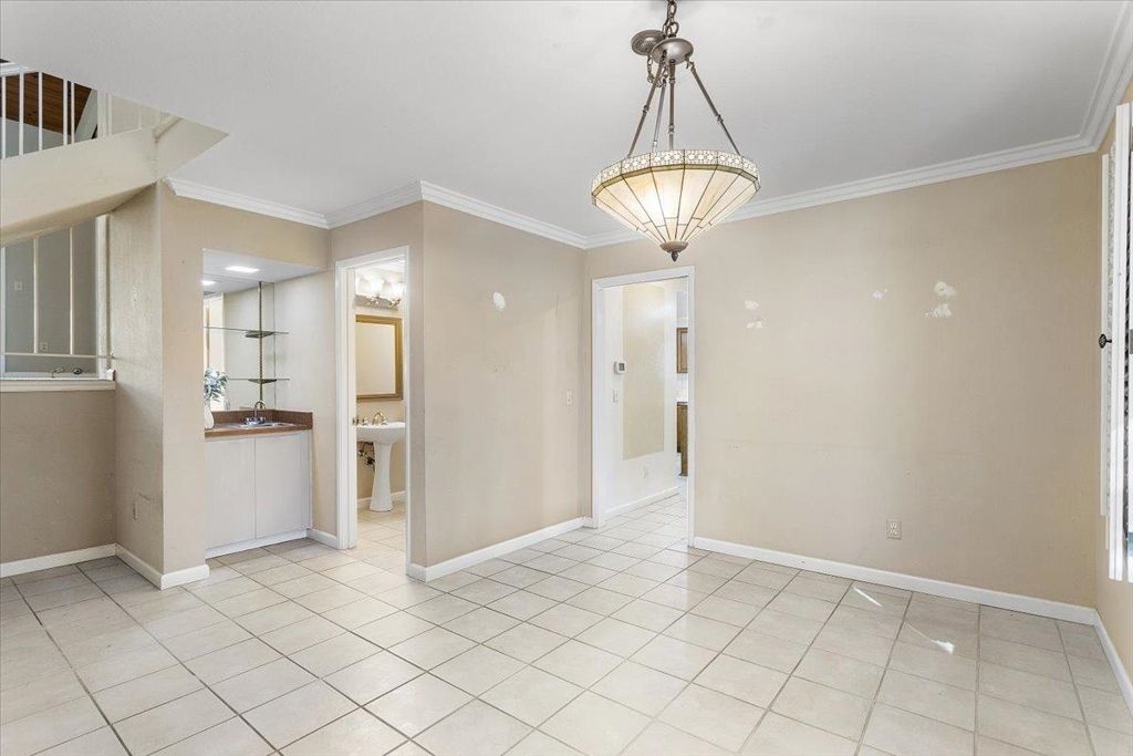 Image 7 of property listing at 441 SYCAMORE HILL DR, Danville, CA 94526