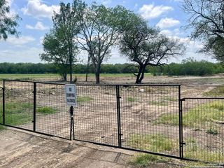 117 diamond, San Antonio, TX 78242