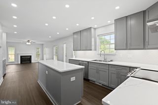 4001 MOSSY BANK LN, Fredericksburg, VA 22408