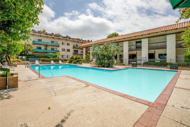 5460 White Oak Ave, Encino, CA 91316