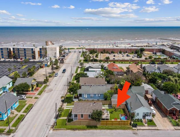 2601 37th Street, Galveston, TX 77550