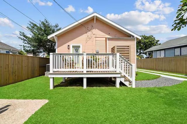 2601 37th Street, Galveston, TX 77550