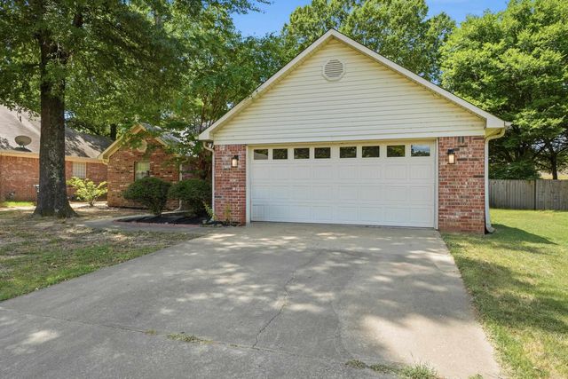 431 Bernard Drive, Conway, AR 72032