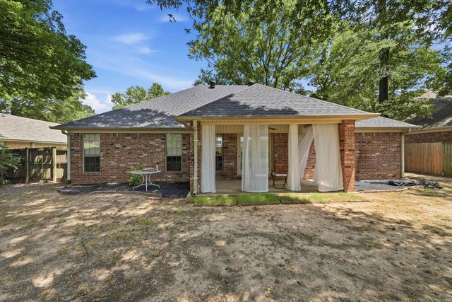 431 Bernard Drive, Conway, AR 72032