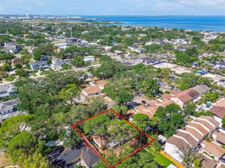 4711 W VASCONIA STREET, Tampa, FL 33629
