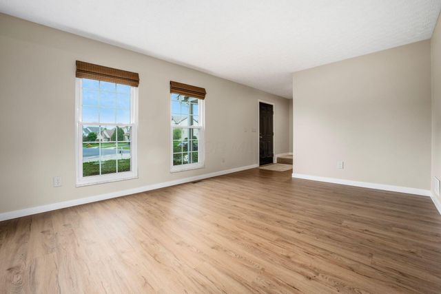1836 Royal Oak Drive, Lewis Center, OH 43035