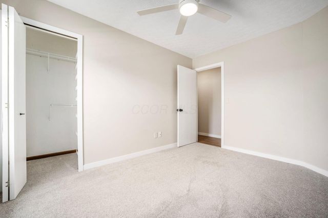 1836 Royal Oak Drive, Lewis Center, OH 43035