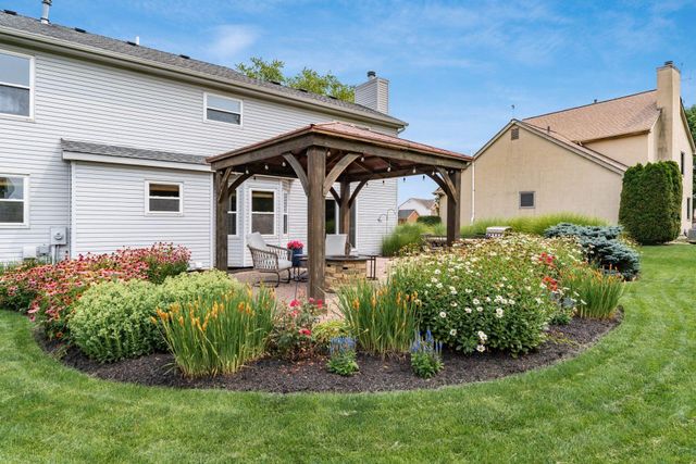 1836 Royal Oak Drive, Lewis Center, OH 43035