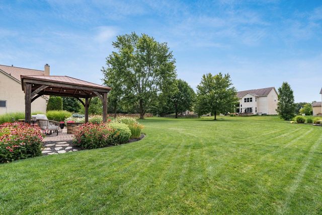 1836 Royal Oak Drive, Lewis Center, OH 43035