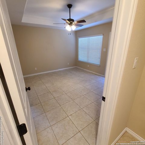 1235 GREEN HILL DR, Canyon Lake, TX 78133