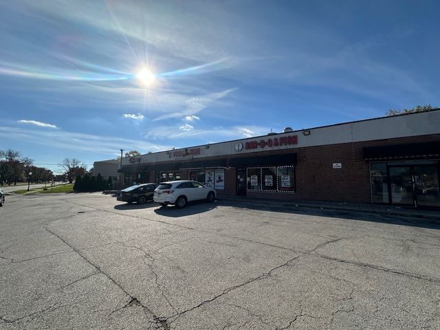 344-352 N Wolf Road, Hillside, IL 60162