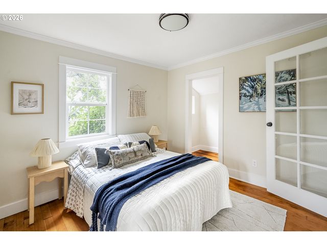 4525 Se MALDEN Dr, Portland, OR 97206