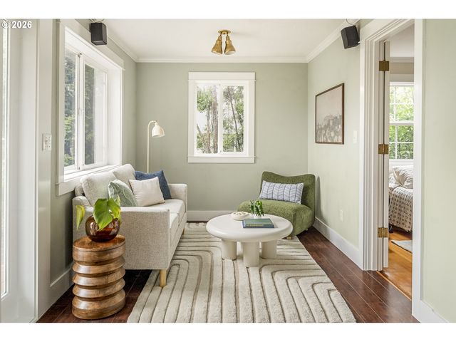 4525 Se MALDEN Dr, Portland, OR 97206